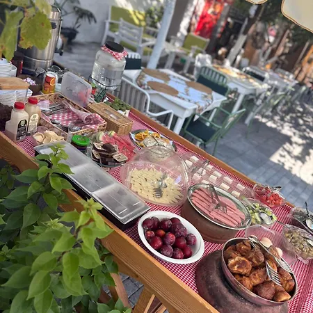 La Sorella Hotel