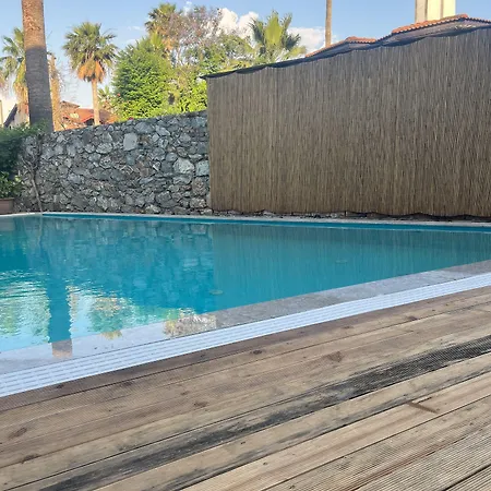 La Sorella Hotel *